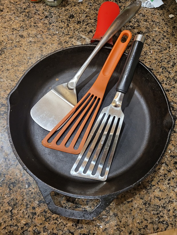 Can You Use a Metal Spatula on Cast Iron?